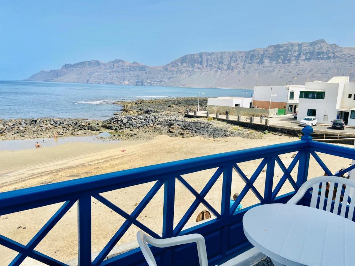 Mirador Del Risco De Famara Leilighet Eksteriør bilde