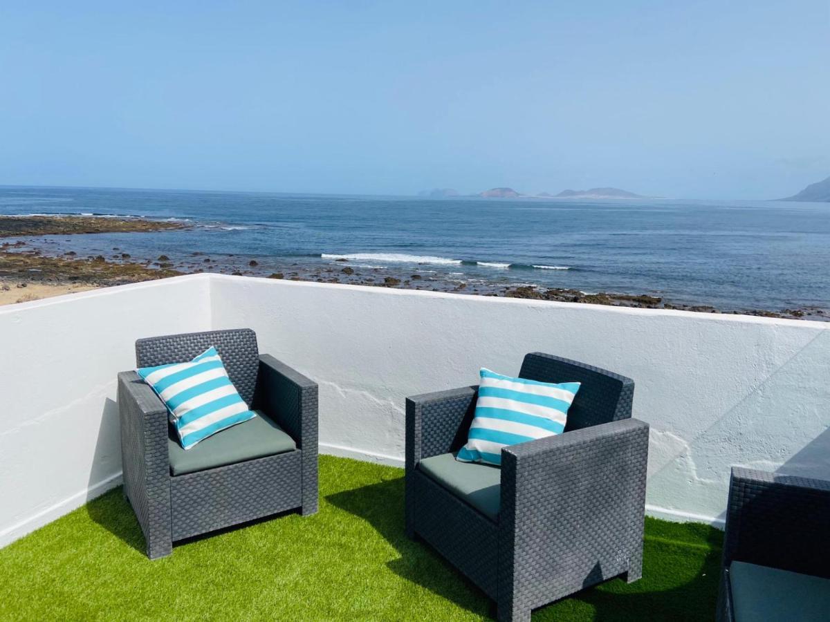 Mirador Del Risco De Famara Leilighet Eksteriør bilde