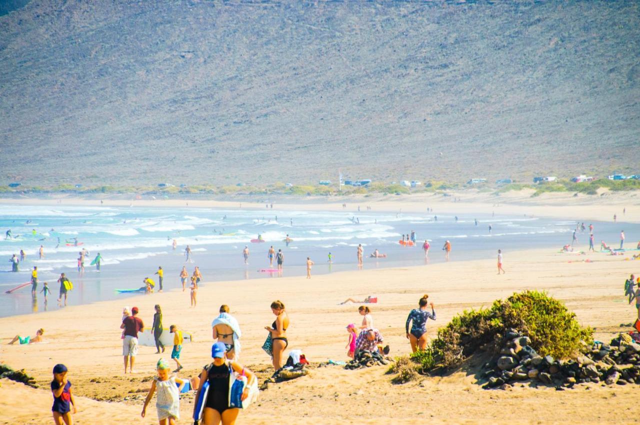 Mirador Del Risco De Famara Leilighet Eksteriør bilde